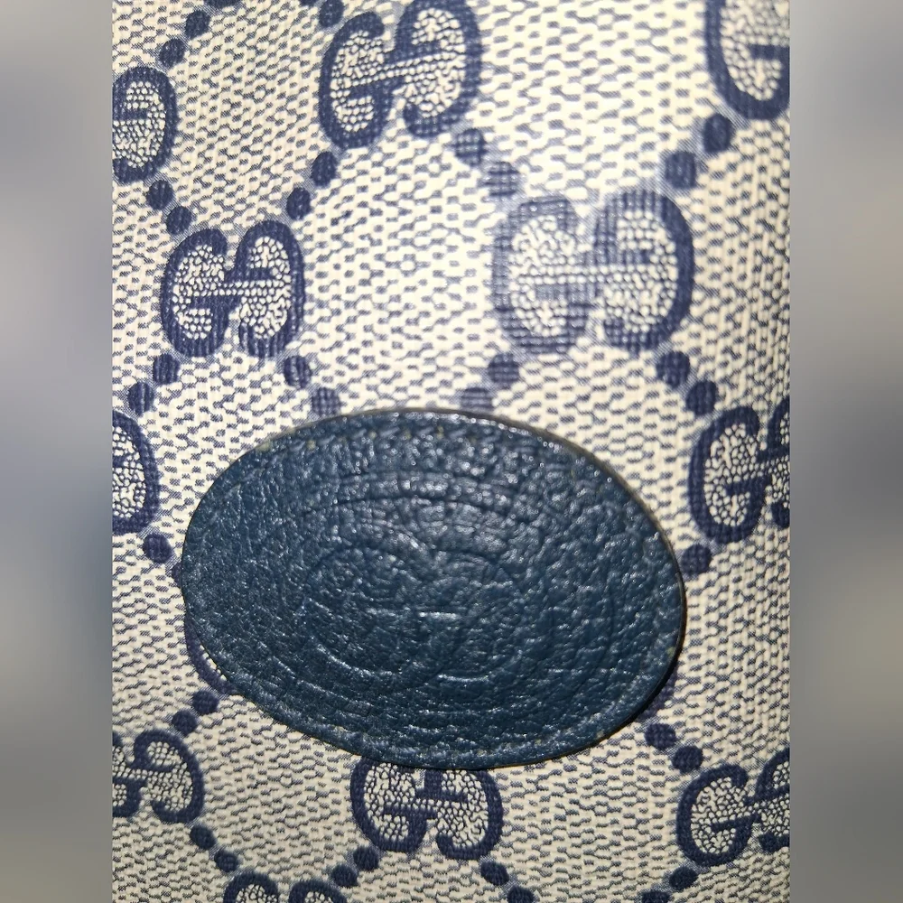 Gucci Beige and Navy, Authentic  Bag - Picture 5 of 16